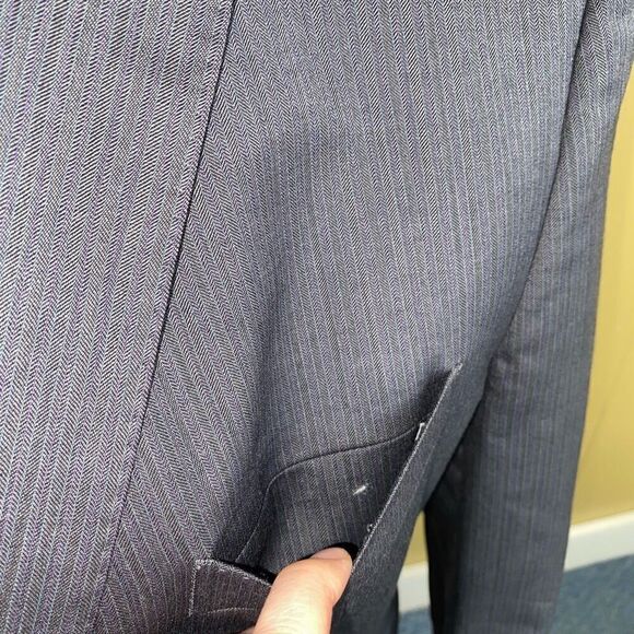 J Lawrence for men 44R 2 piece 100% wool suit 38/32 pants grey w/pin stripe - Picture 2 of 15